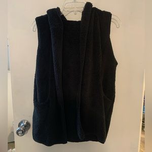 Black Hooded Teddy-Bear Sleeveless Vest